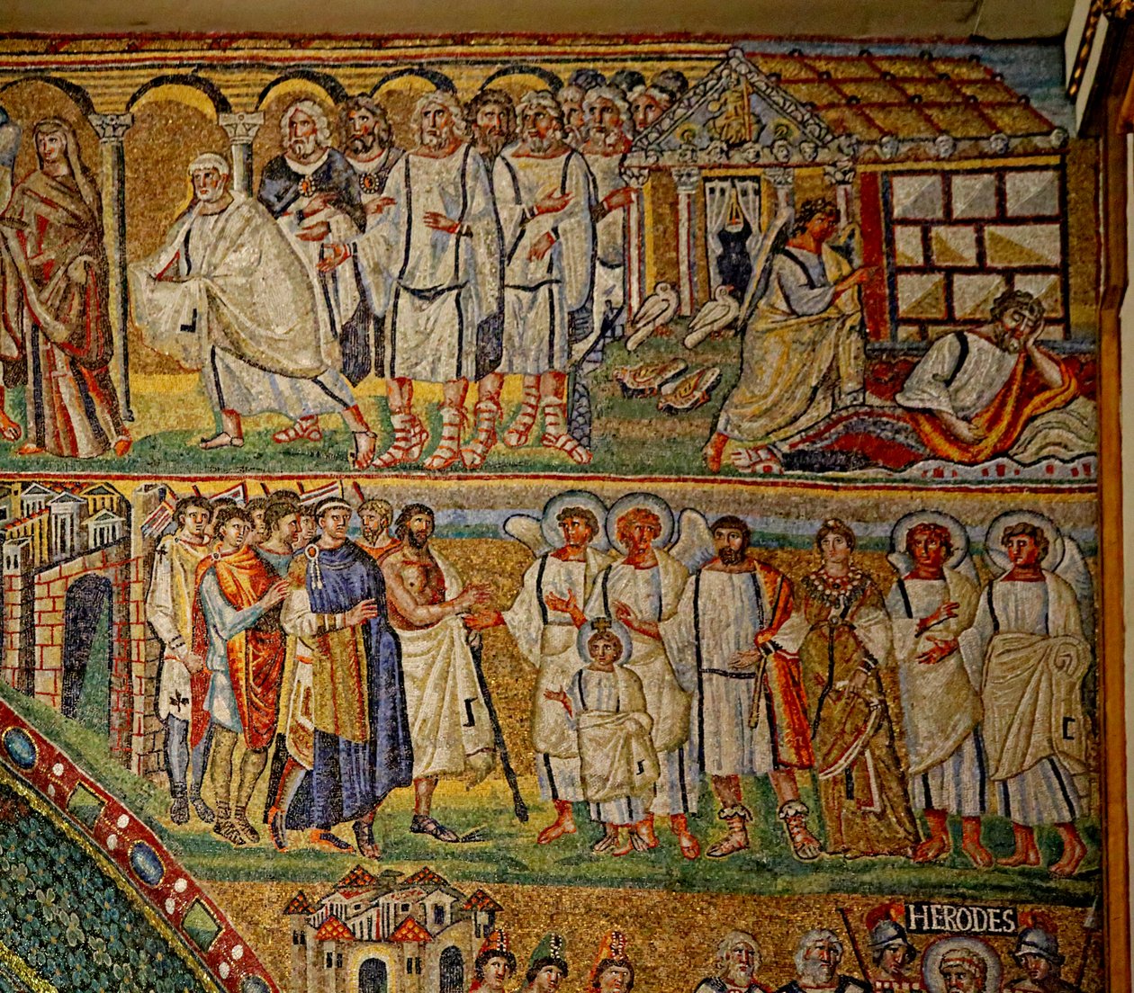 Der rechte Apsis-Bogen (Triumphbogen) mit Joseph, der in einem Traum gewarnt wird? Die Flucht nach Ägypten (Ankunft dort)? von Unknown