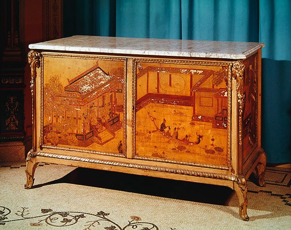 Kommode mit Doppelplatte, signiert Joseph 1772 von French School