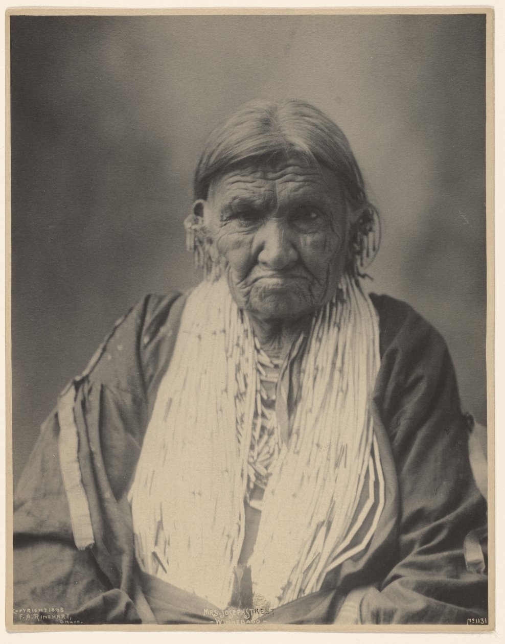Frau Joseph Street, Winnebago von Adolph F. Muhr