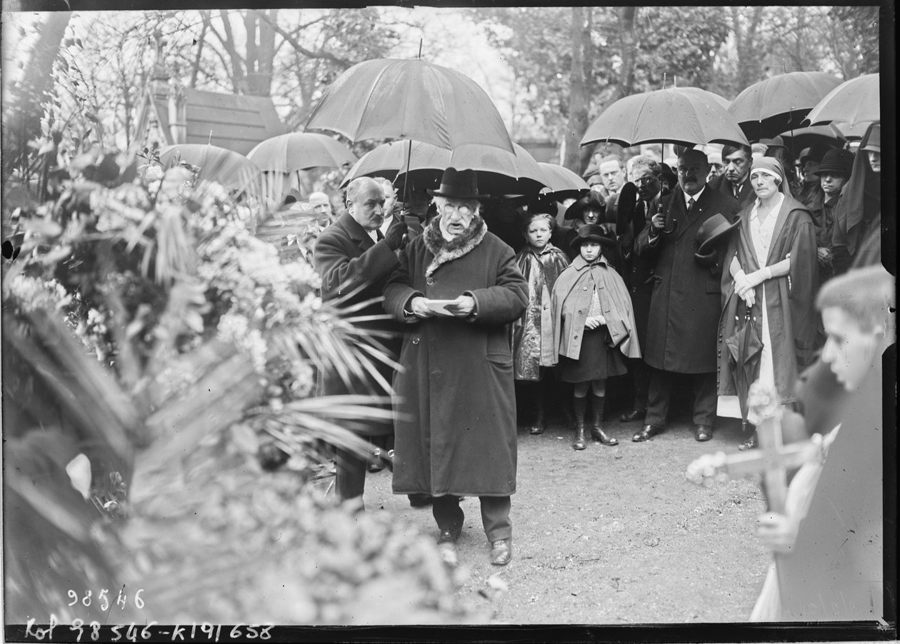 Begräbnis von Georges-Victor Hugo, Rede von Gustave Simon auf dem Friedhof Père-Lachaise von Agence Rol
