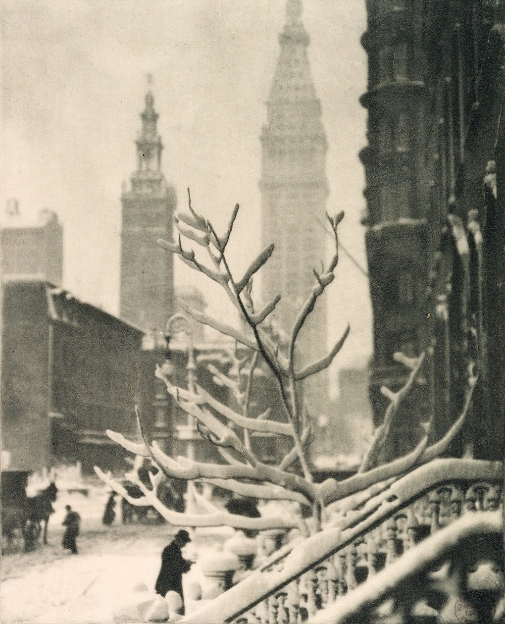 Zwei Türme - New York von Alfred Stieglitz