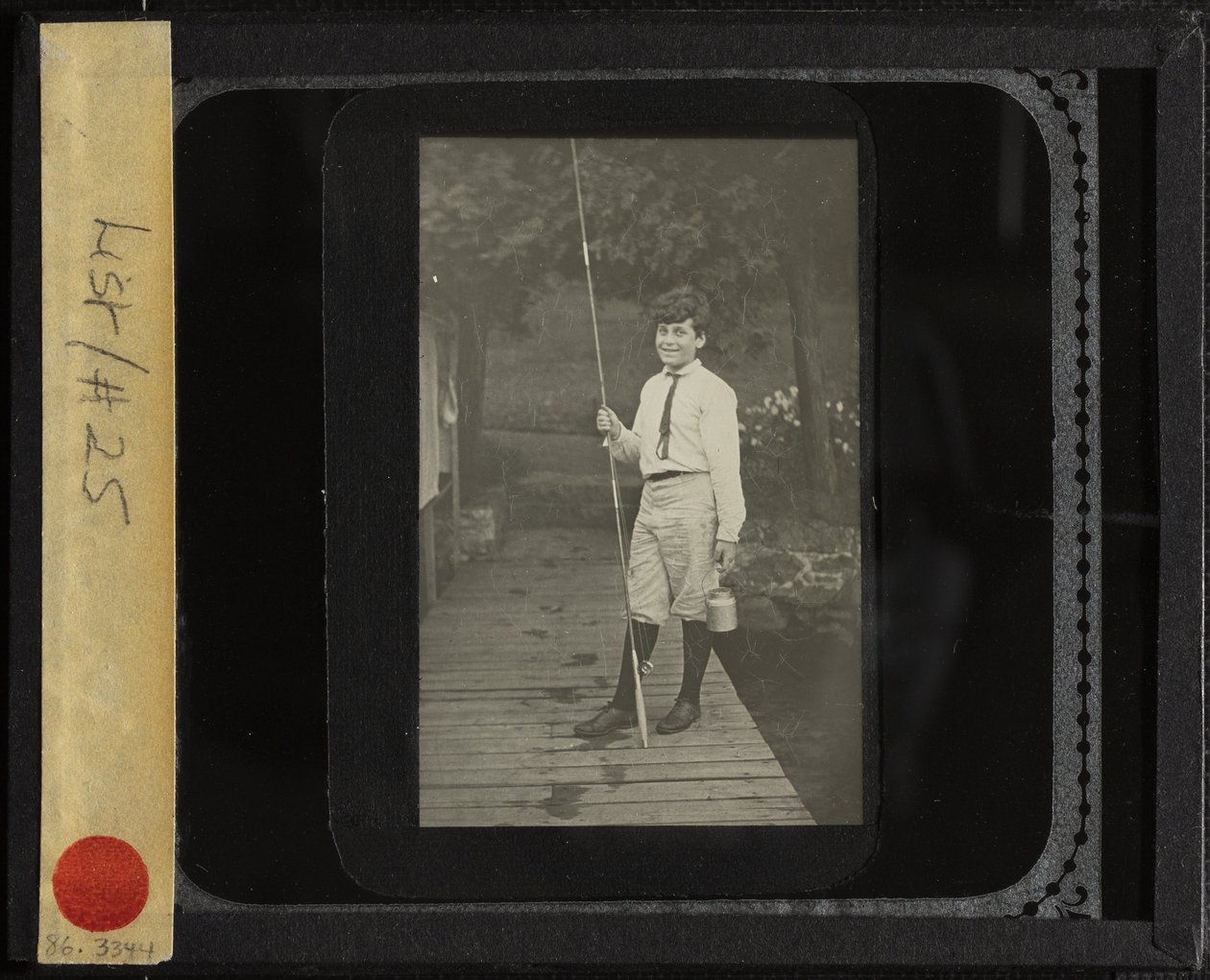 Ohne Titel (Howard mit Angelrute) von Alfred Stieglitz