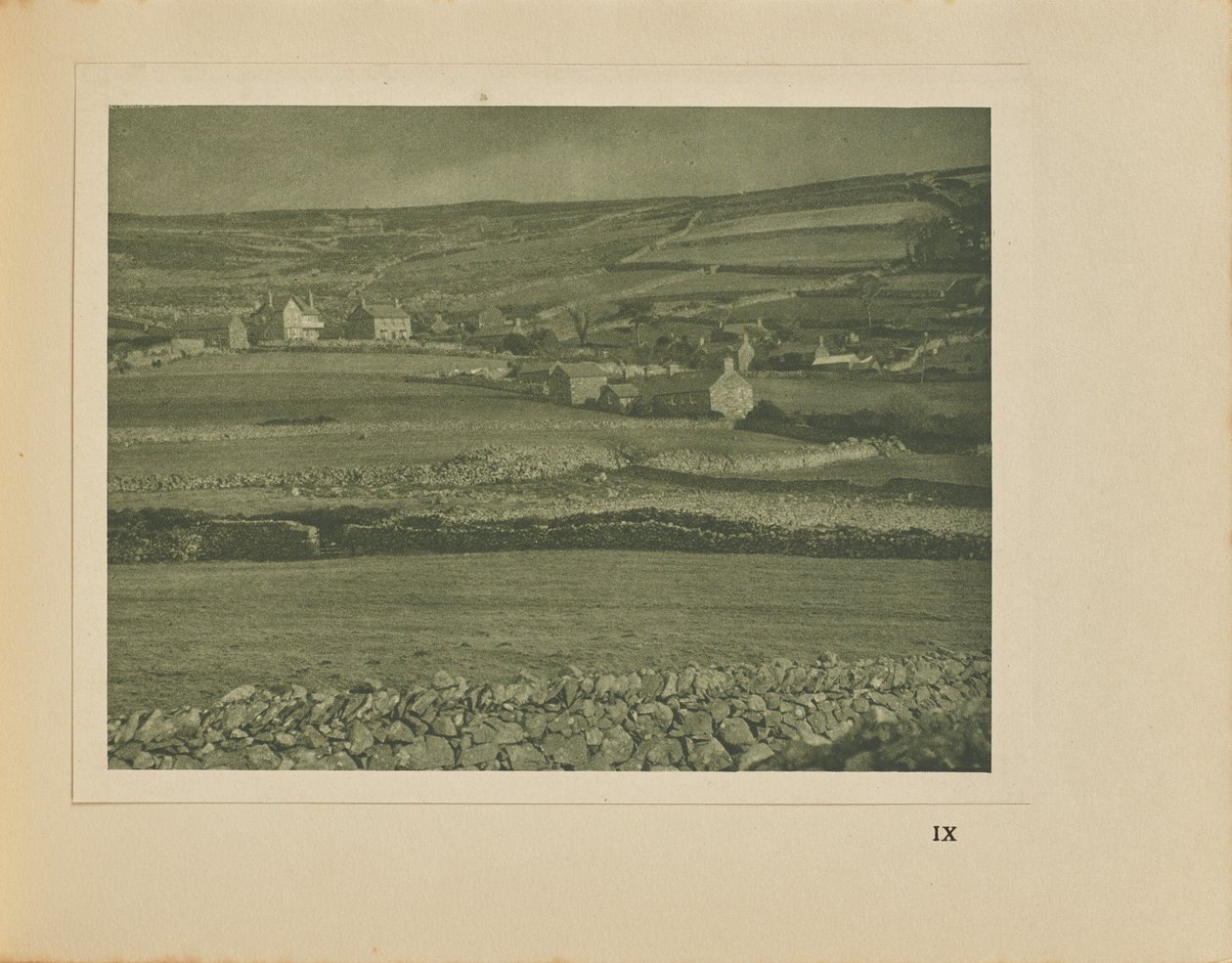 Llanfair von Alvin Langdon Coburn
