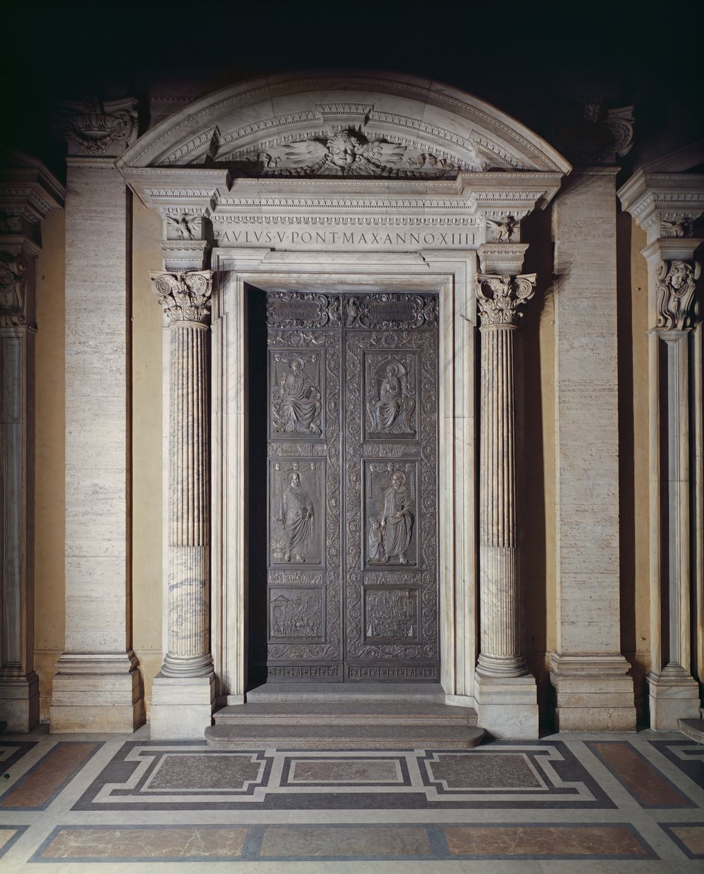 Zentrale Tür der Basilika, dekoriert 1439-45 von Antonio Filarete
