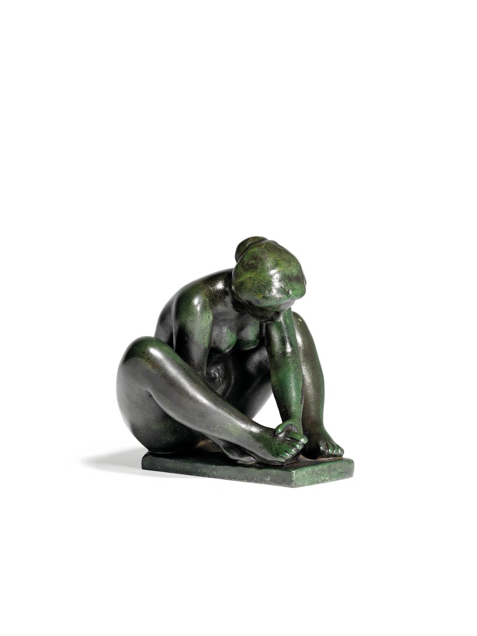 Kauerndes Mädchen, das einen Fuß hält von Aristide Maillol