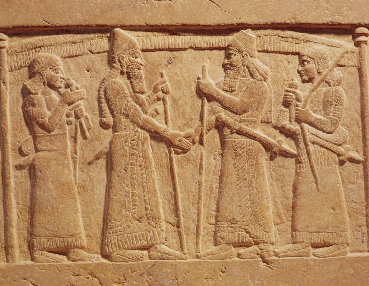 Relief, das König Shalmaneser III. (858-824 v. Chr.) von Assyrien zeigt, wie er einen Babylonier trifft von Assyrian