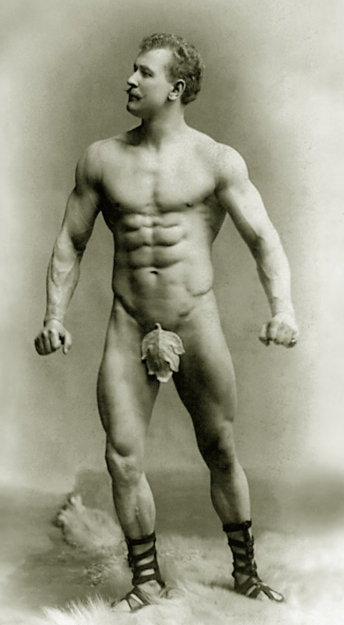 Eugen Sandow, in klassischer antiker griechisch-römischer Pose, ca. 1894 von Benjamin J. Falk