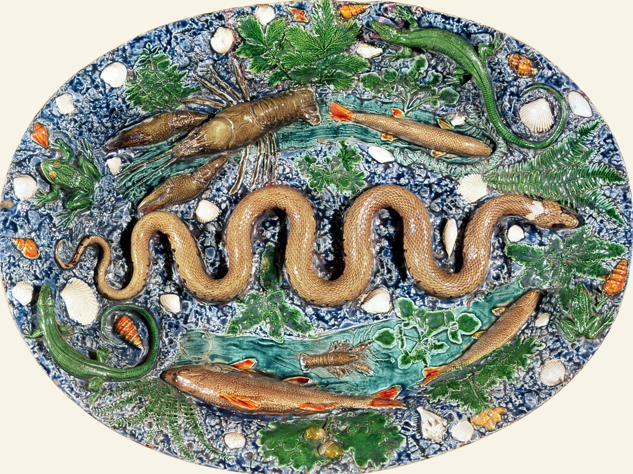 Große ovale Schale mit Reliefs von Reptilien und Fischen (Irdenware) von Bernard Palissy
