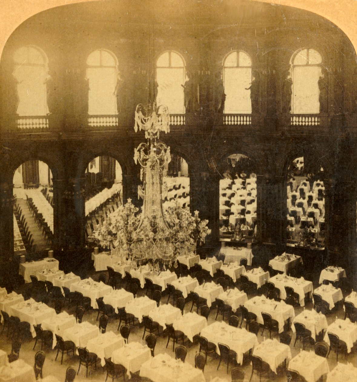 Speisesaal, Grand Hotel, Paris, Frankreich von Bert Underwood