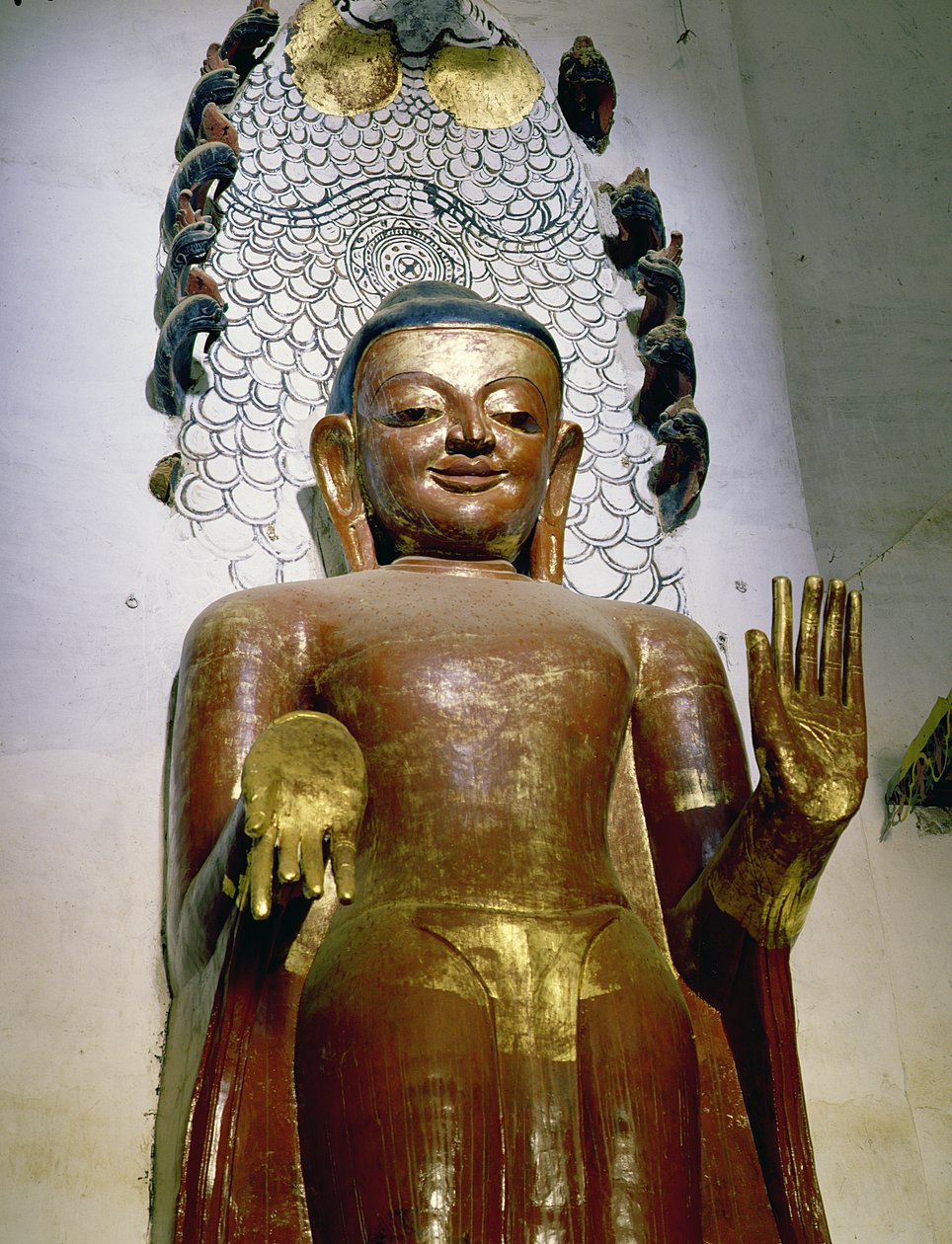 Statue eines stehenden Buddha von Burmese School