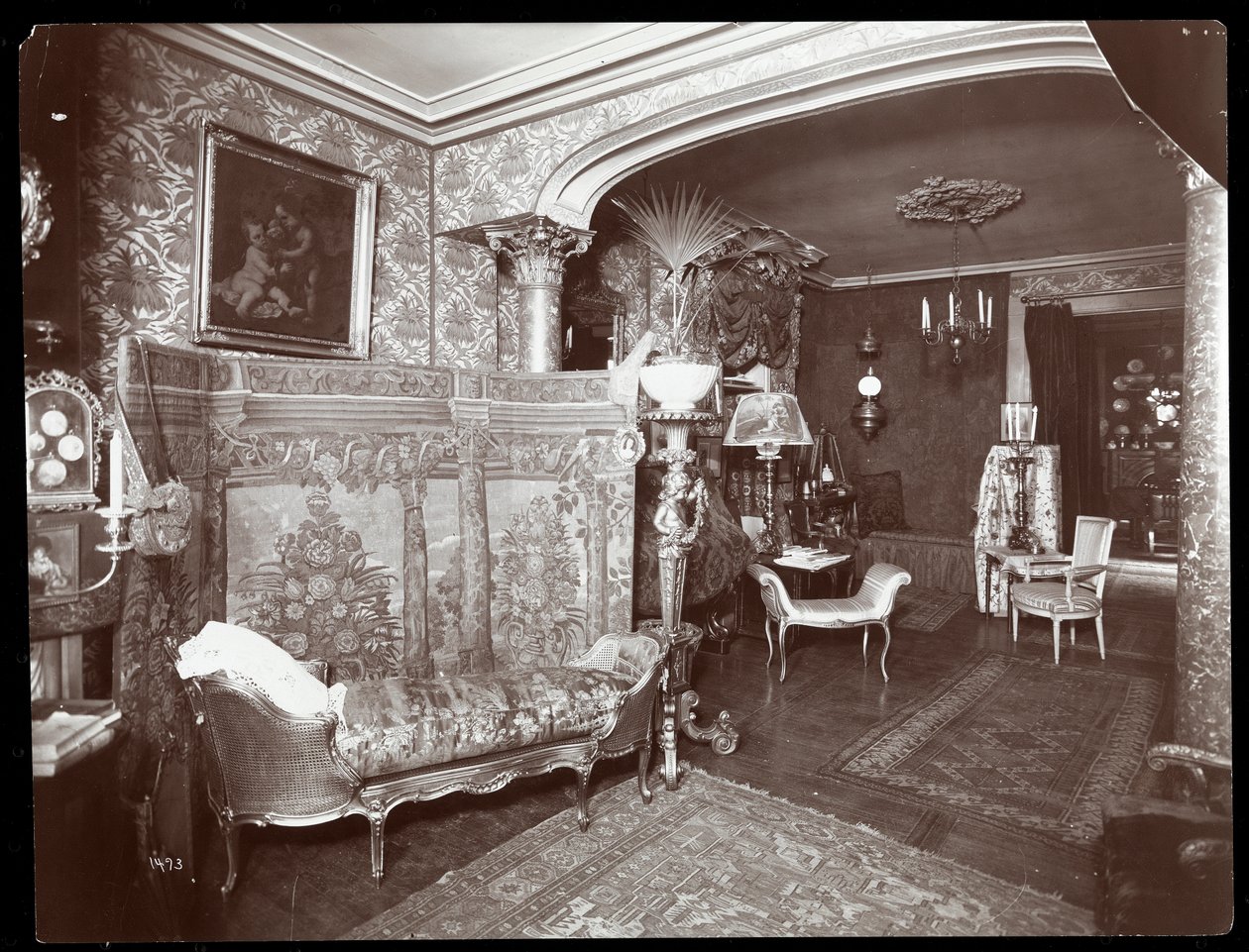 Wohnzimmer in der Residenz von Elsie de Wolfe in der East 17th Street 122, New York, 1895 oder 1896 von Byron Company