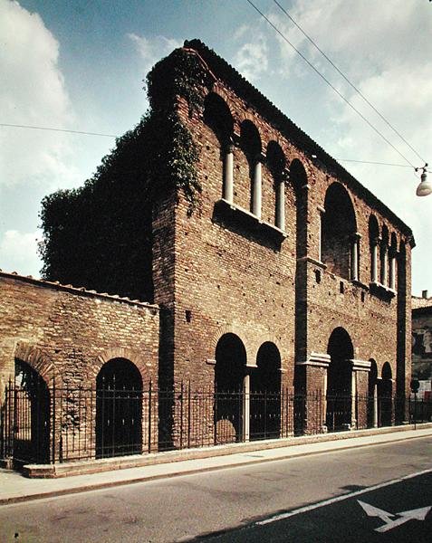 Fassade des Palazzo di Teodorico von Byzantine School