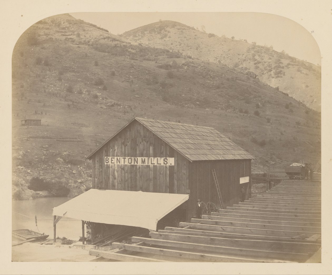 (Benton Mills) von Carleton E. Watkins