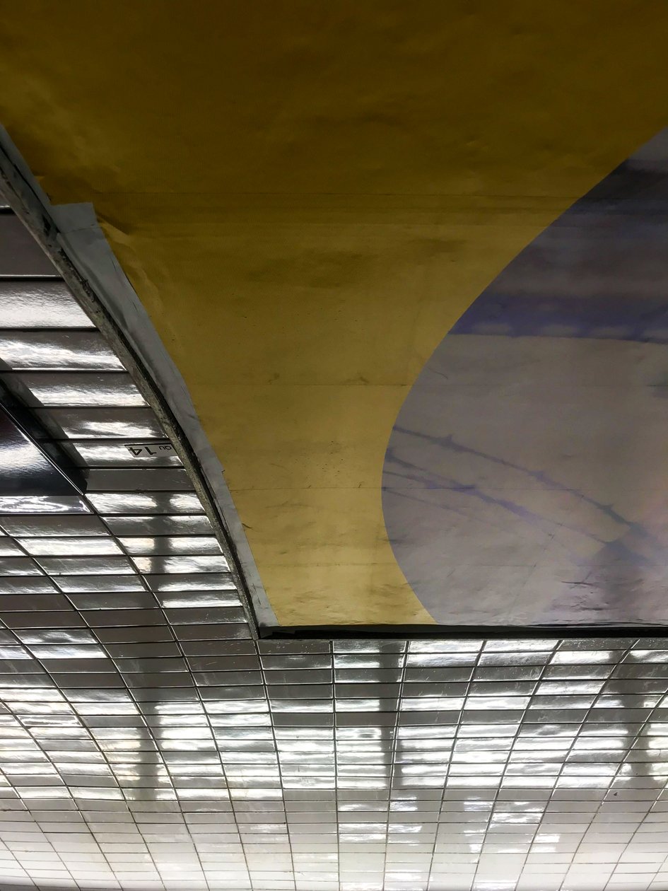Komposition - U-Bahn von Cécile Jamet