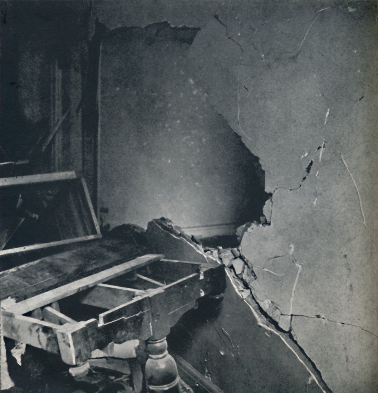 Der Staub legt sich, 1941 von Cecil Beaton