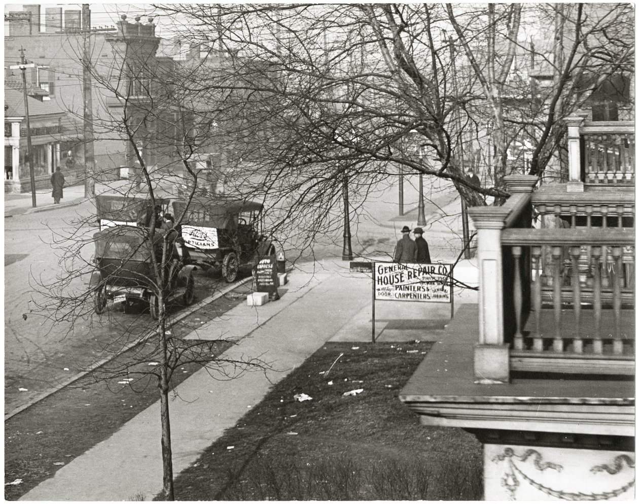 Unidentifizierte Straßenszene von Charles Clement Holt