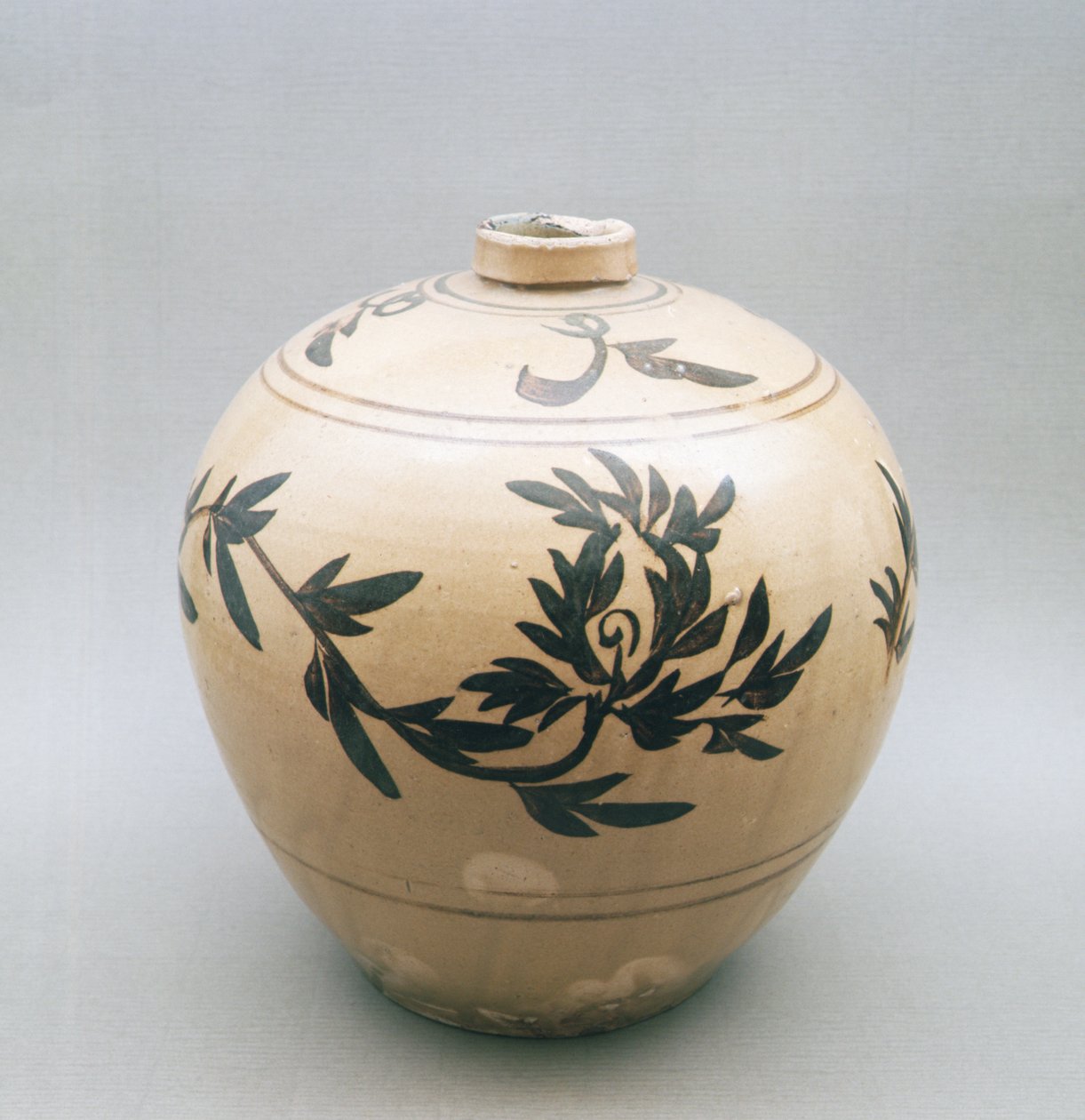 Buff glasierte Flasche, Sung-Dynastie, 960-1279 von Chinese School