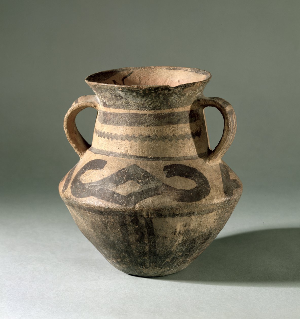 Gefäß, aus der Provinz Gansu, ca. 1300-700 v. Chr. von Chinese School