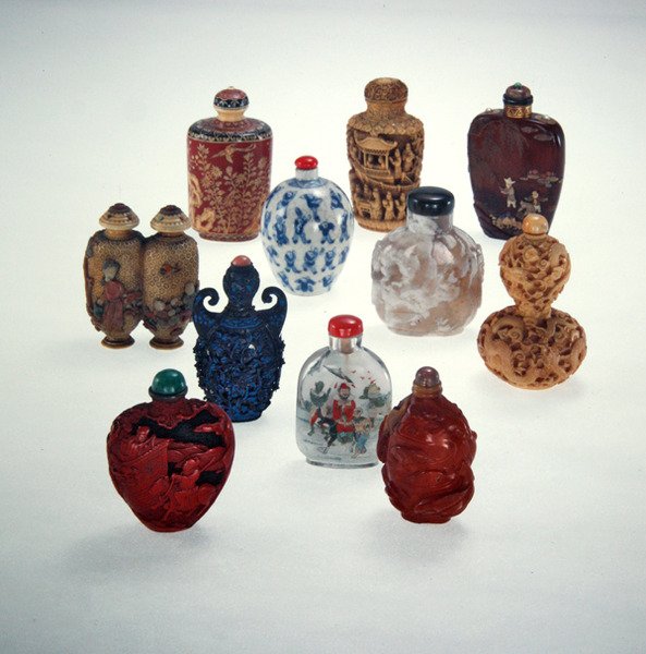 Schnupftabakflaschen von Ching Period Chinese School