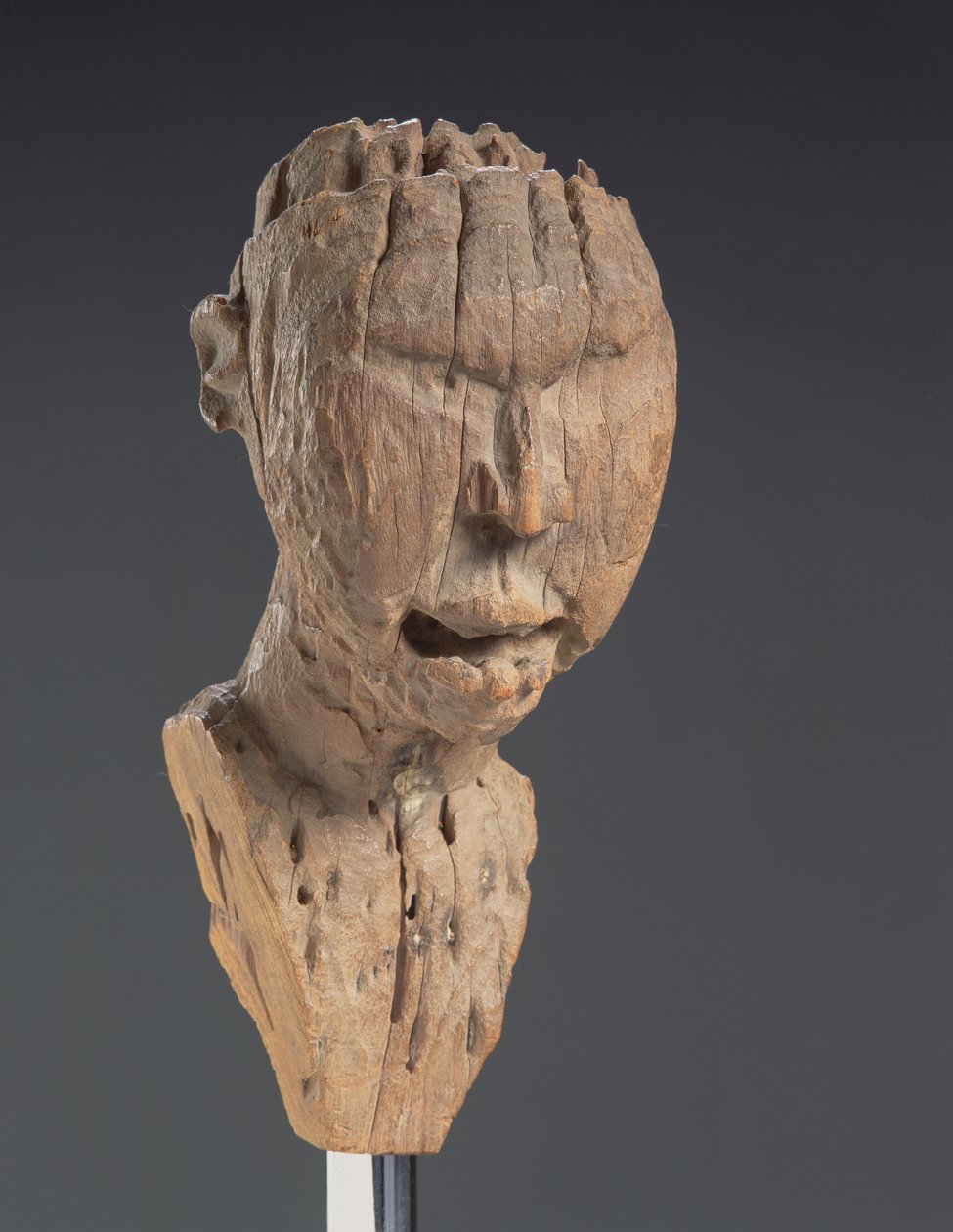 Fragment eines Kongo nkisi nkondi (Holz) von Congolese School