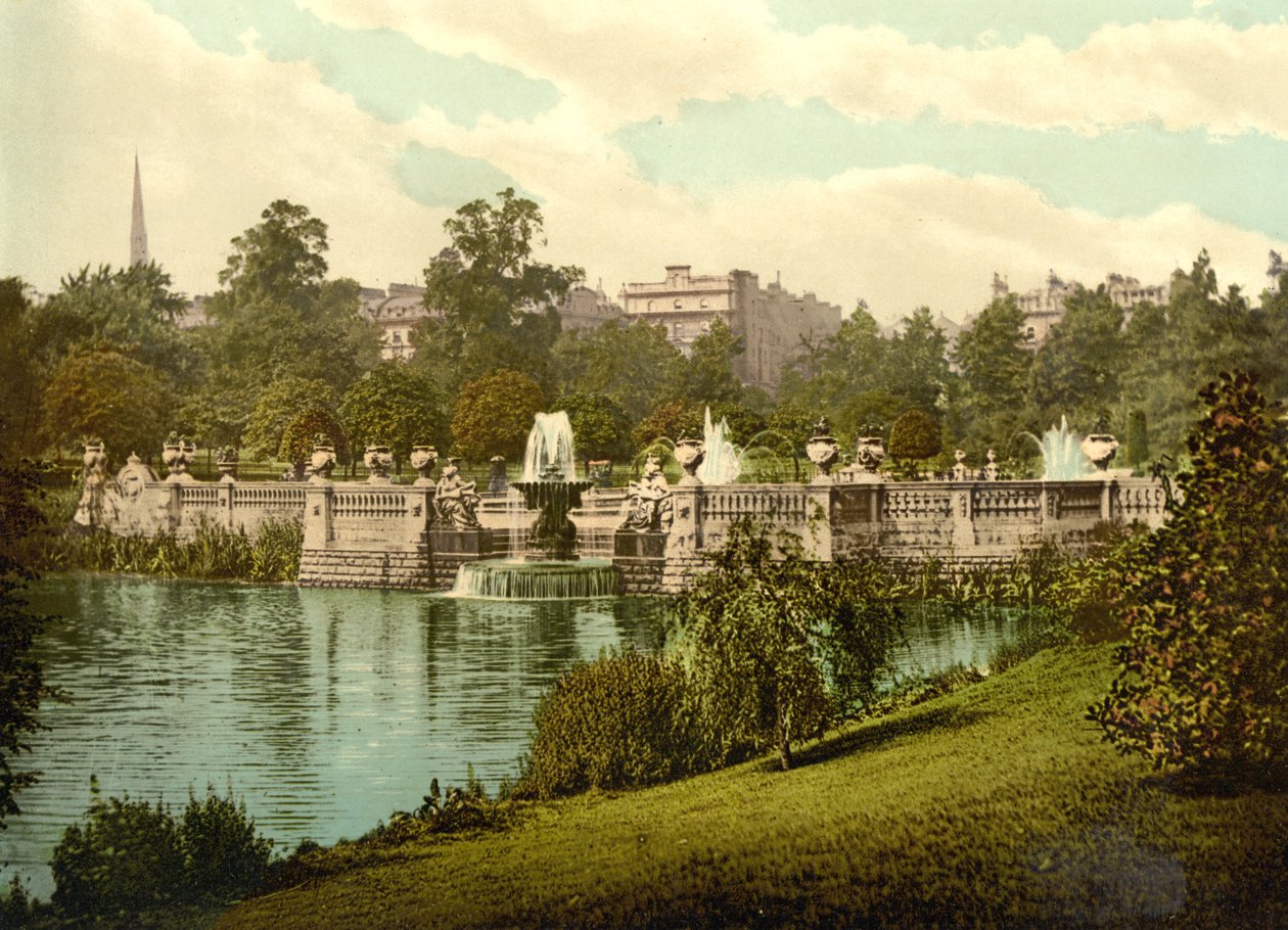 Brunnen in den Kensington Gardens, London, ca. 1890-1900 von Detroit Publishing Co.
