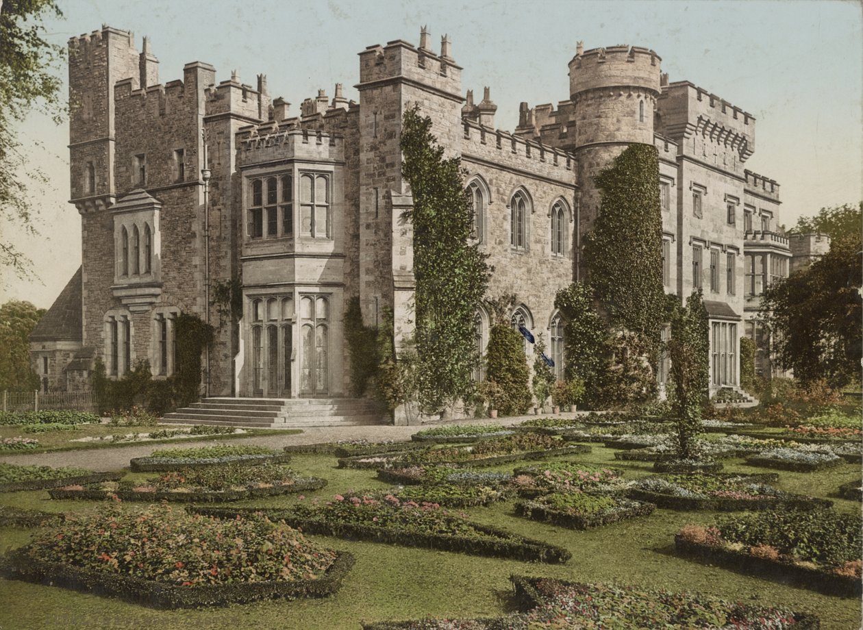 Hawarden Castle, ca. 1900 von Detroit Publishing Co.