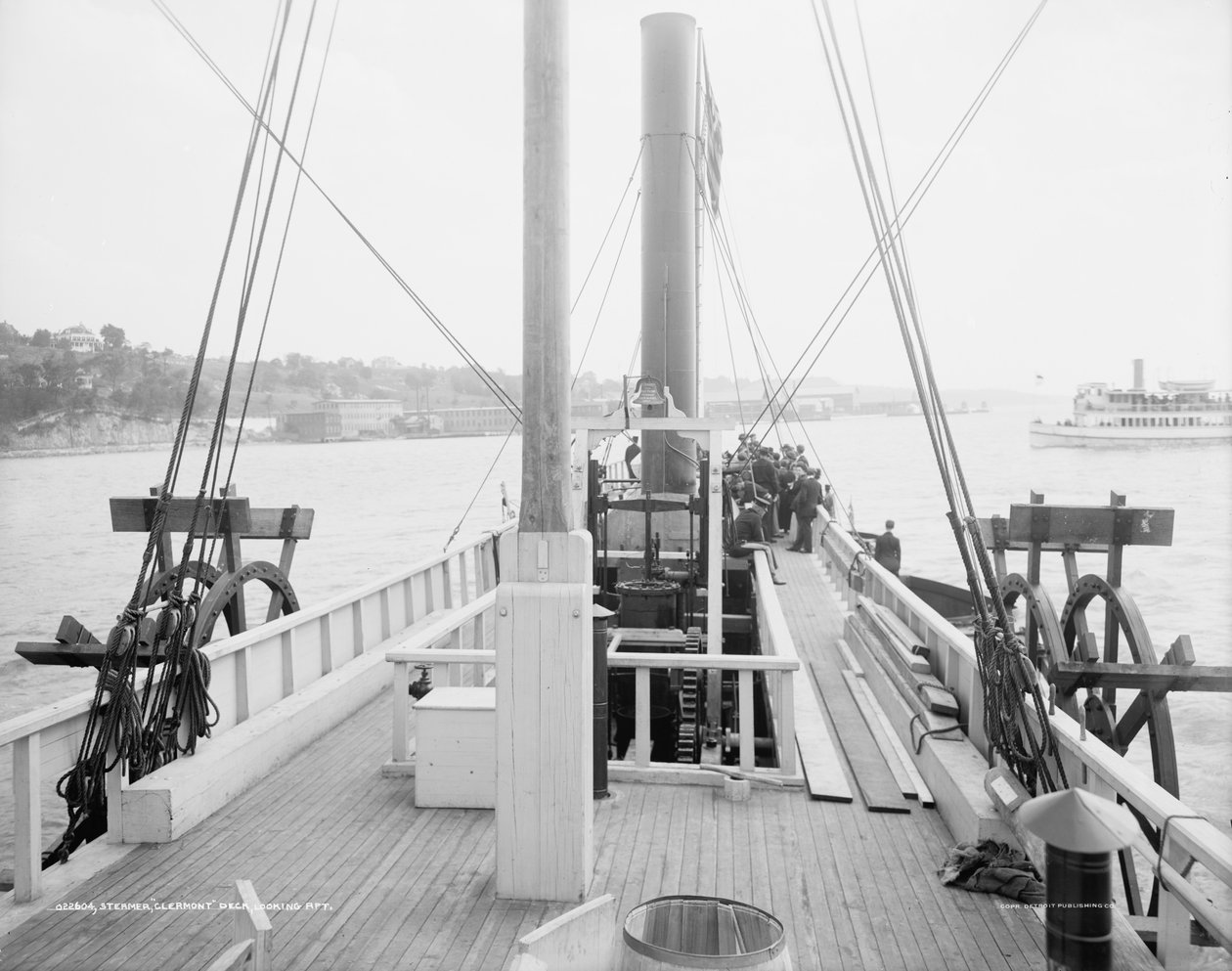 Dampfer Clermont, Deck, Blick nach achtern, 1909 von Detroit Publishing Co.
