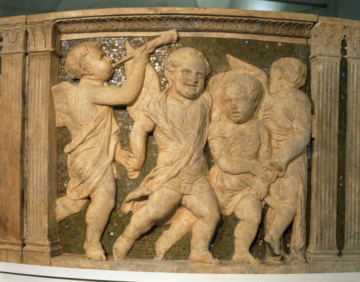 Pergamo del Duomo: Musizierende Engel von Donatello