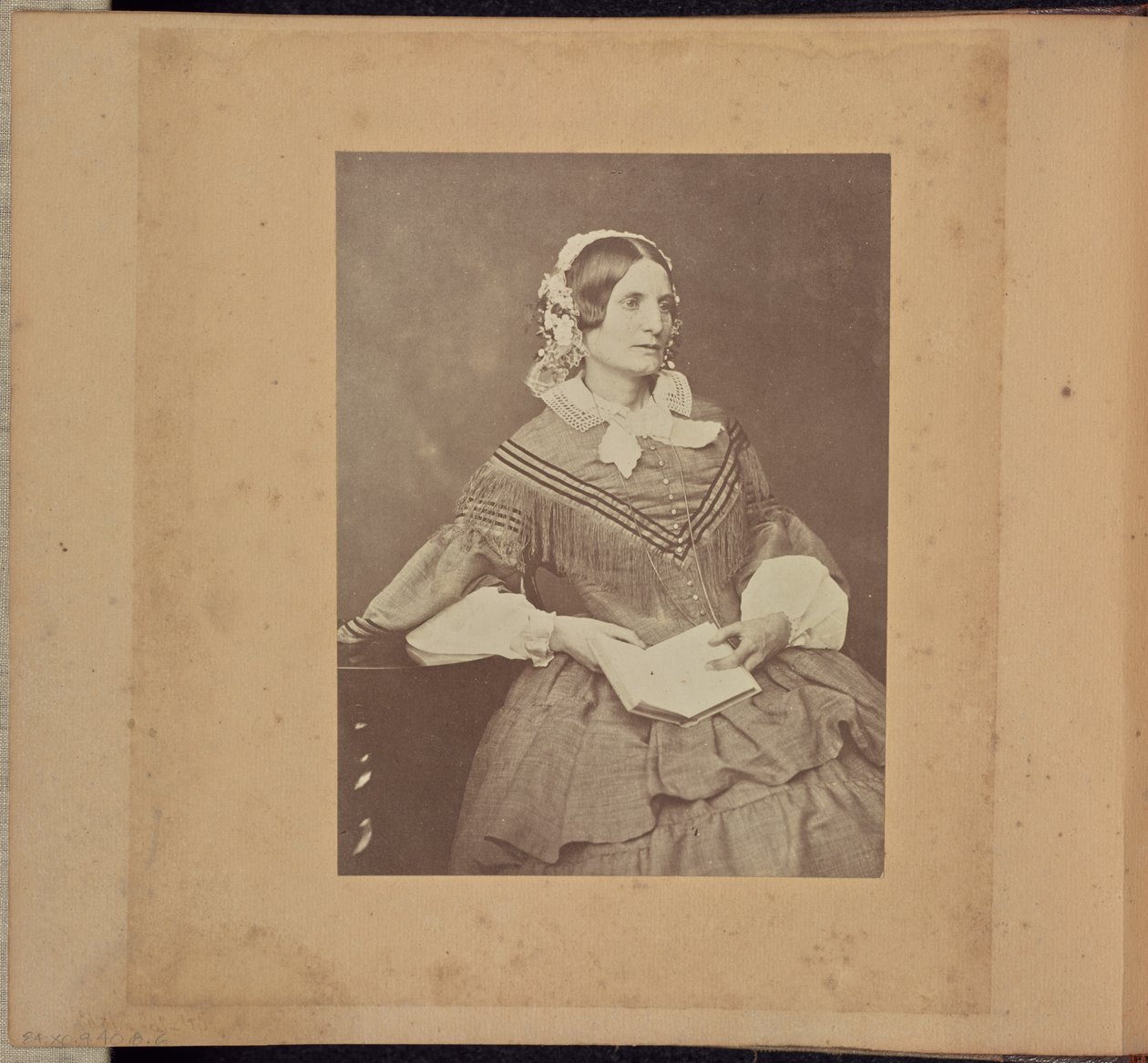 Mrs. Oswald Bell (Isabella Adamson) von Dr. John Adamson