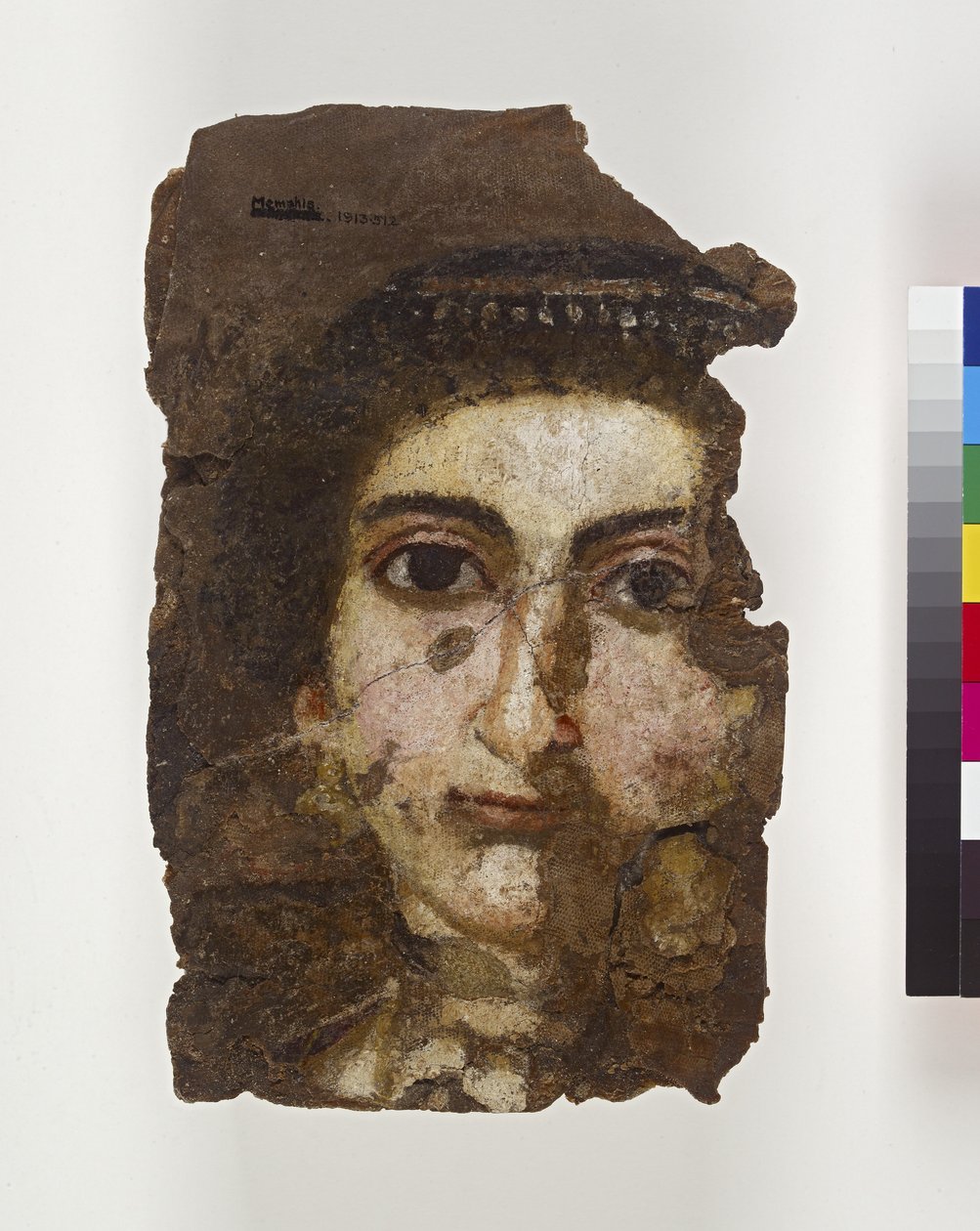 Mumienporträt einer jungen Frau, wahrscheinlich 2.-3. Jahrhundert n. Chr. von Egyptian