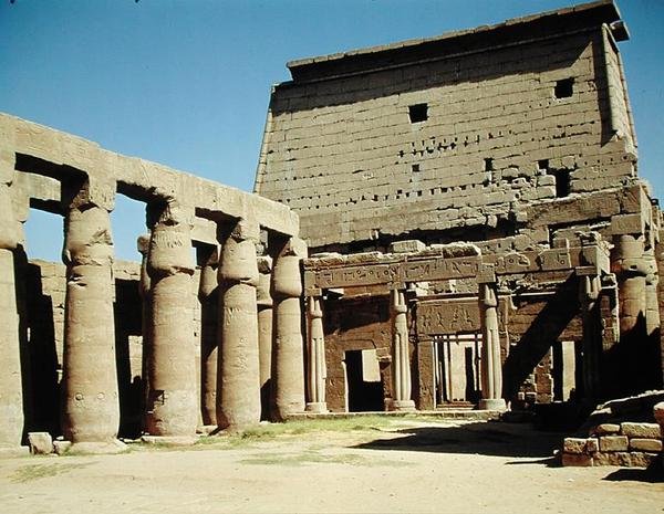 Peristylhof von Egyptian 19th Dynasty