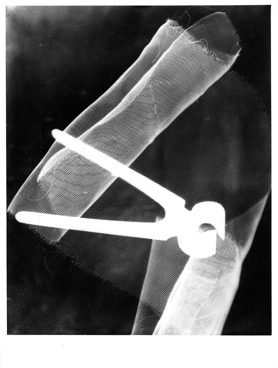 Fotogramm mit Zange, 1920 von Eliezer Markowich Lissitzky
