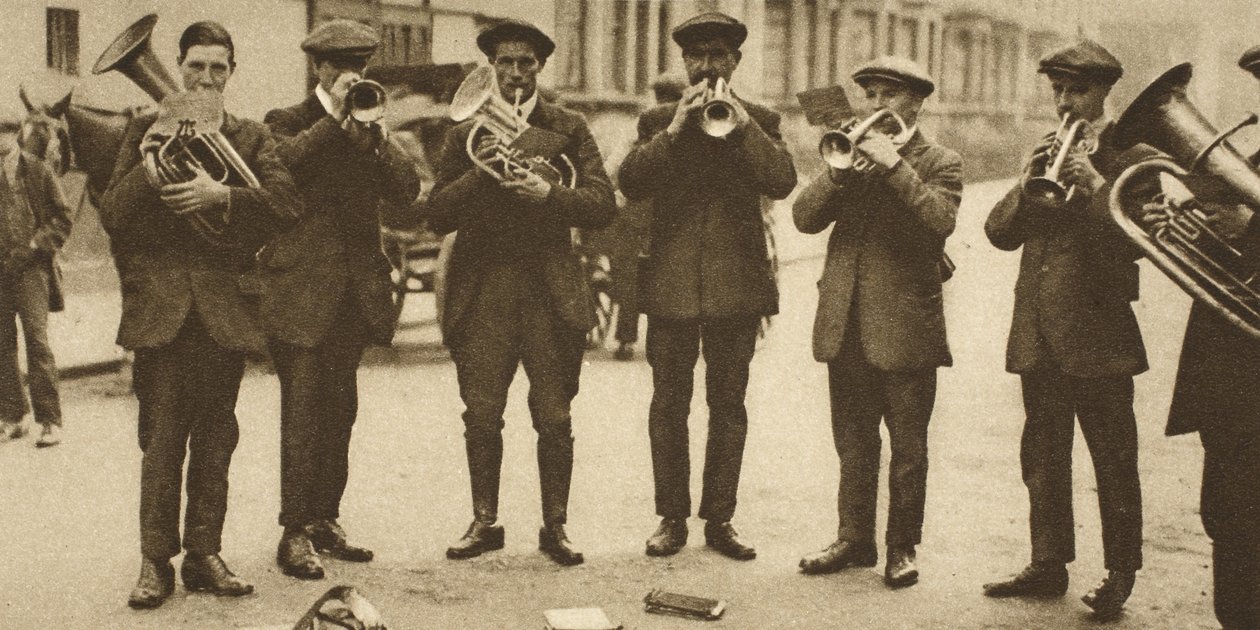 Eine Straßenband von English Photographer
