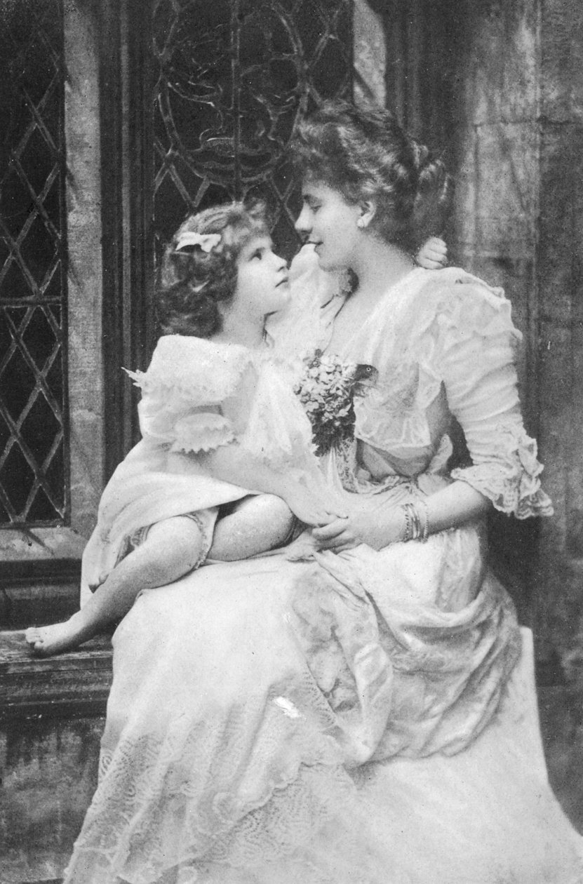 Alice Keppel mit ihrer Tochter Violet Trefusius, 1905 von English Photographer
