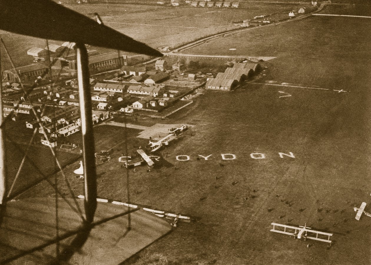 Flughafen London im Jahr 1925 von English Photographer