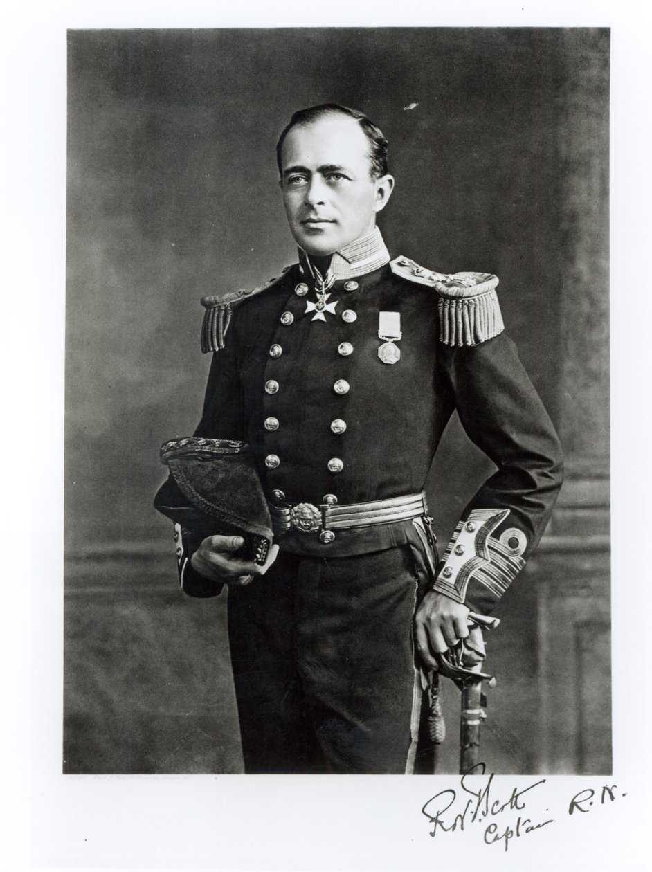 Porträt von Kapitän Robert Falcon Scott von English Photographer