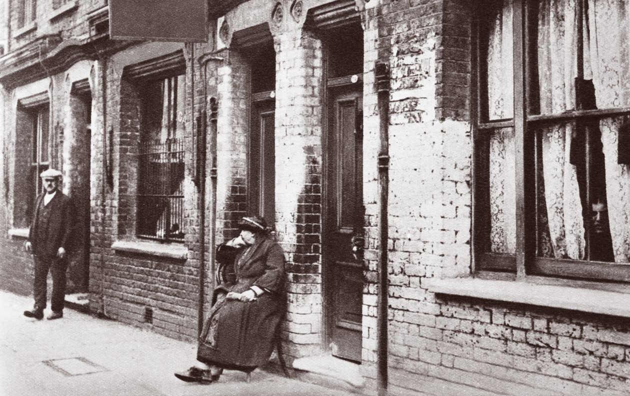 Slums, 1934 von English Photographer
