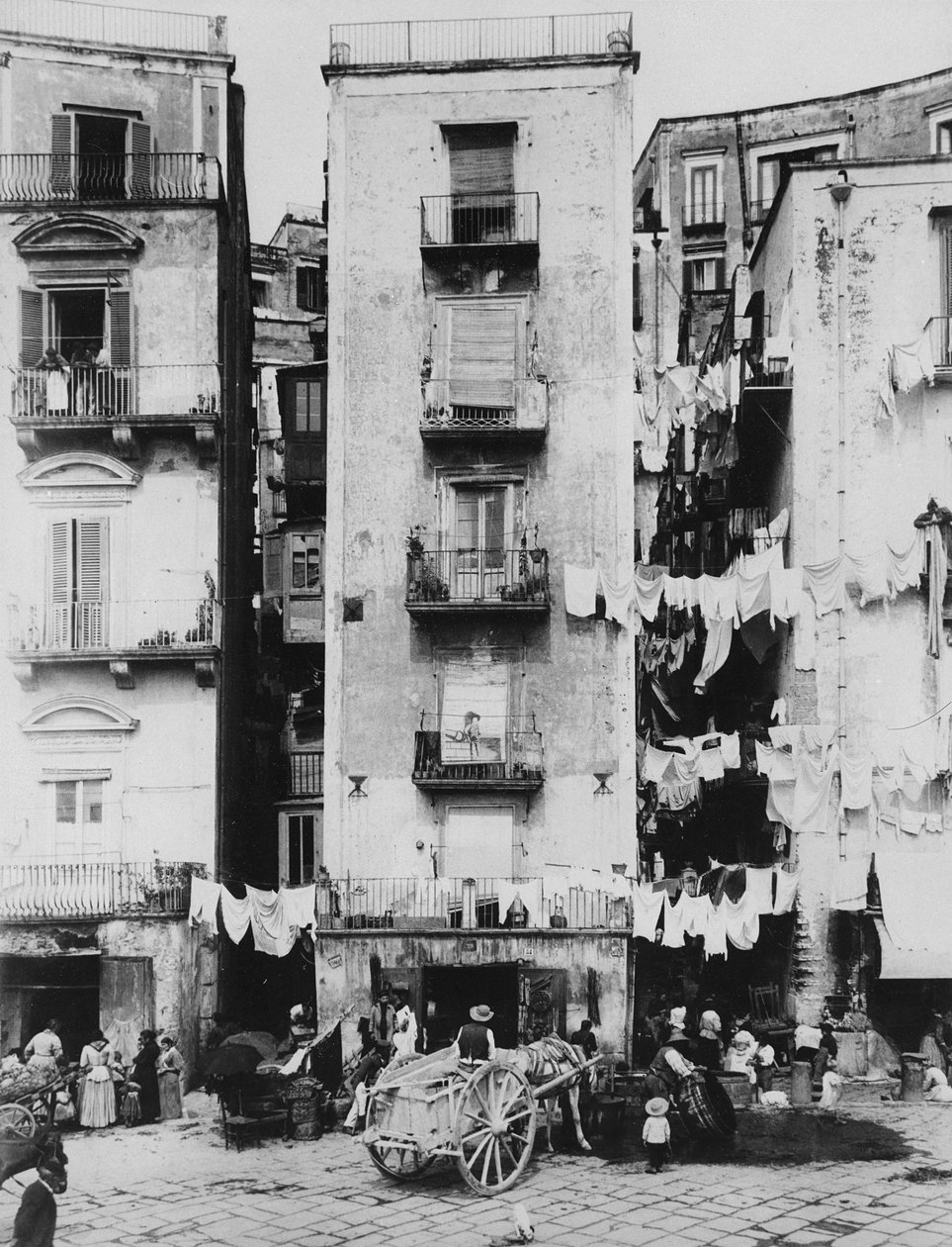 Die Strada di Santa Lucia von English Photographer