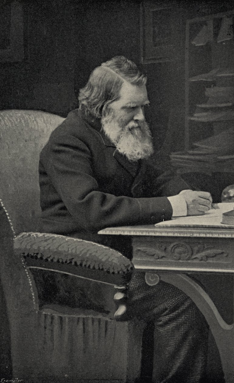 John Ruskin (1819-1900) in seinem Arbeitszimmer von English School