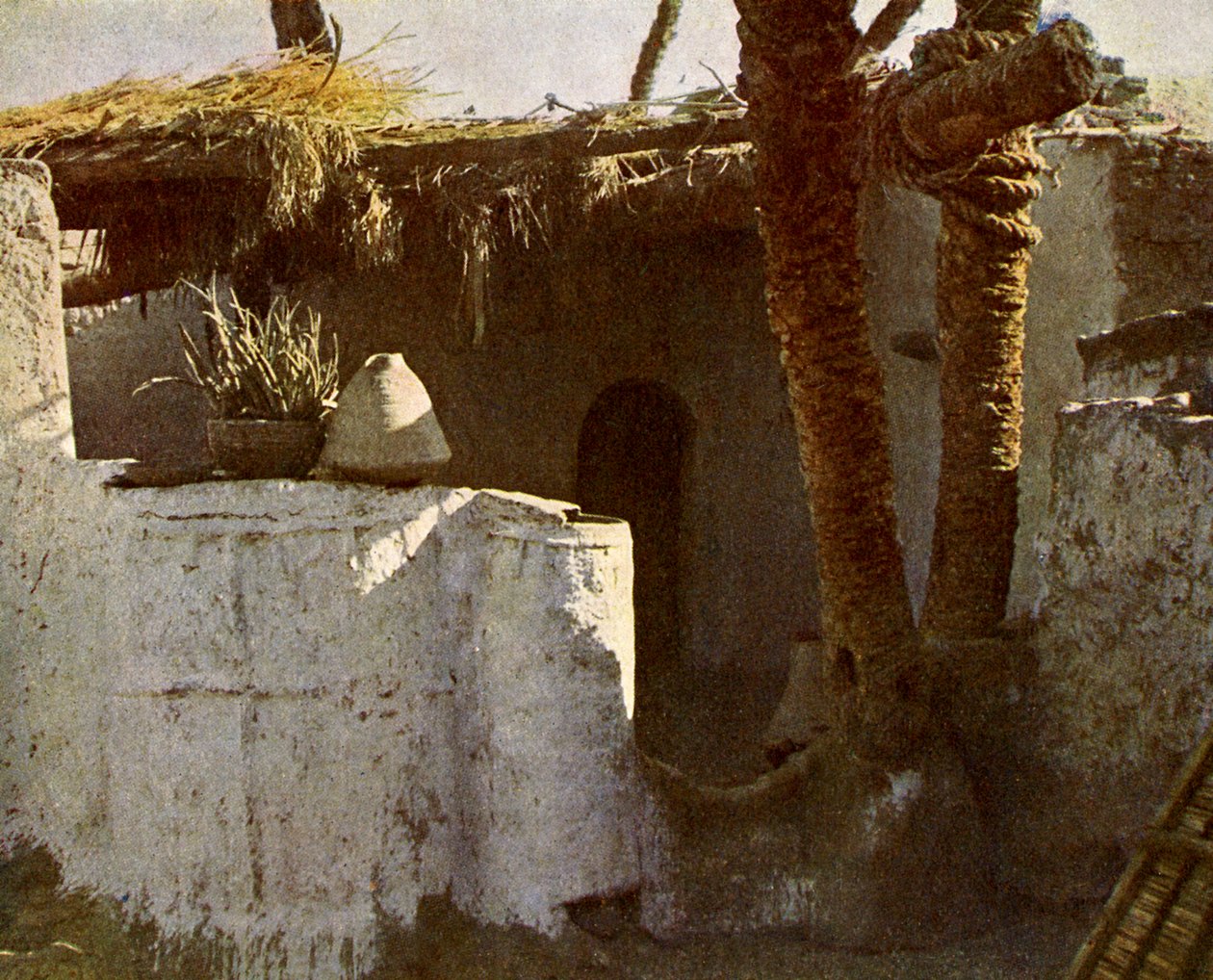 Ein Fellachenheim, Ägypten. von English Photographer