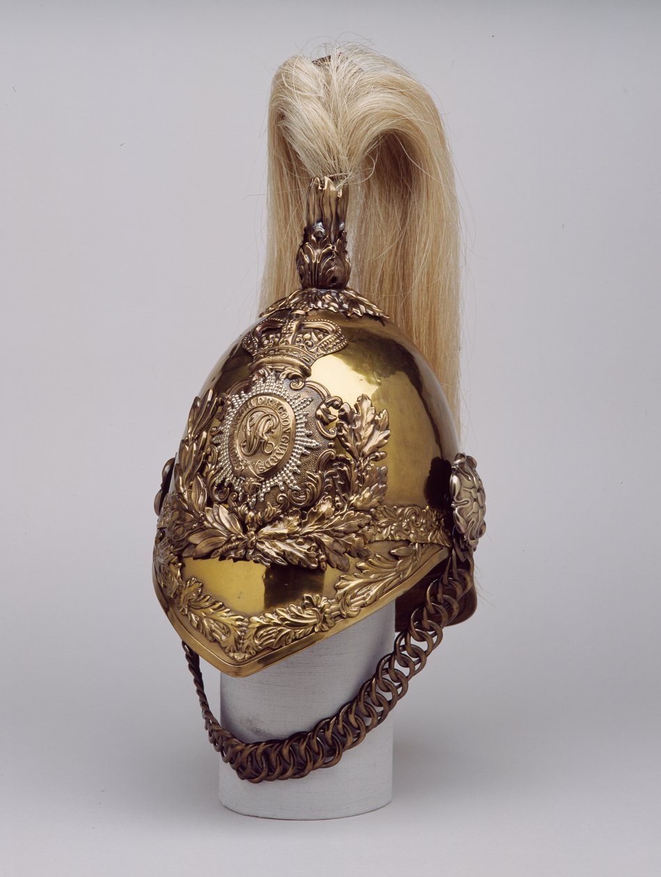 Helm, ca. 1855 (vergoldetes Metall) von English School