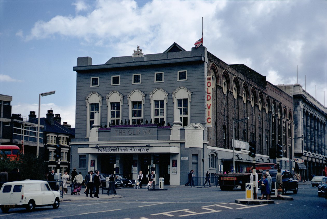 Das Old Vic, The Cut von English School