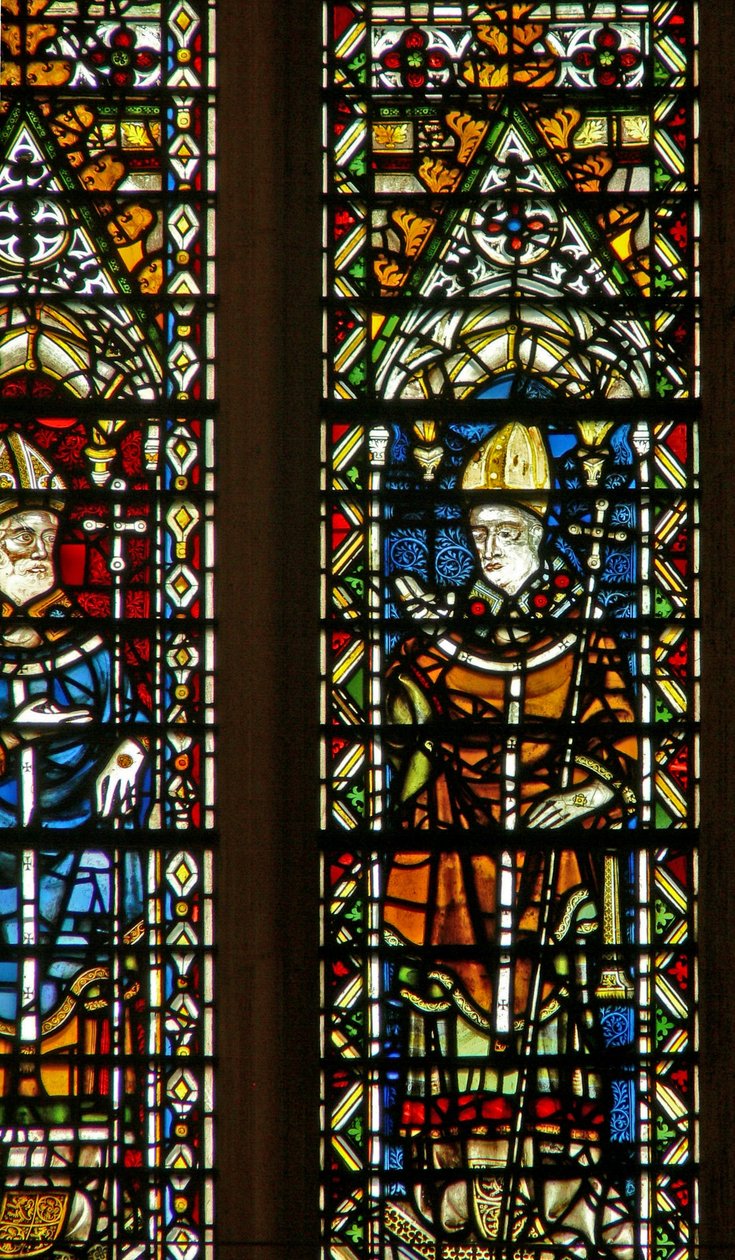 Fenster Ww, einen Erzbischof darstellend von English School