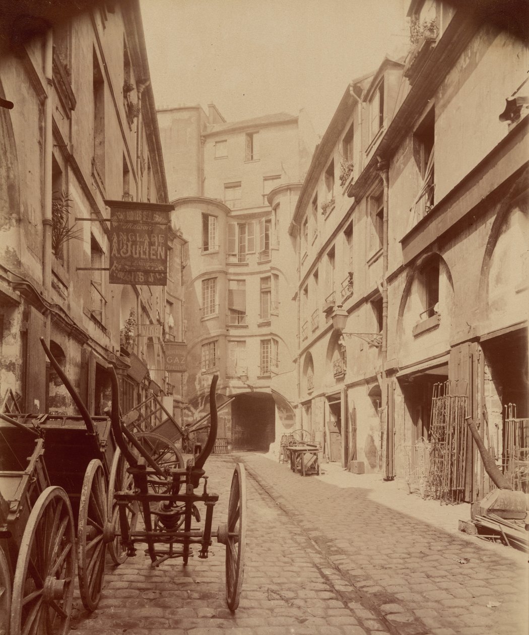 Cour du Dragon von Eugène Atget