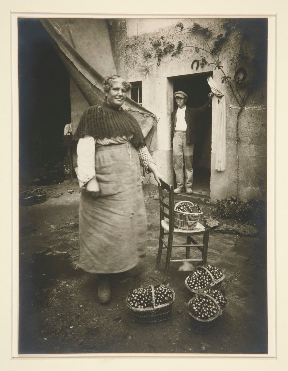Frau von Verrières von Eugène Atget