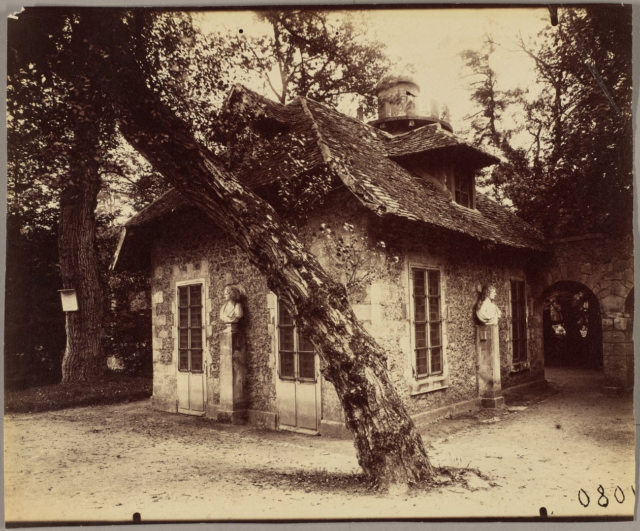 Petit Trianon von Eugène Atget