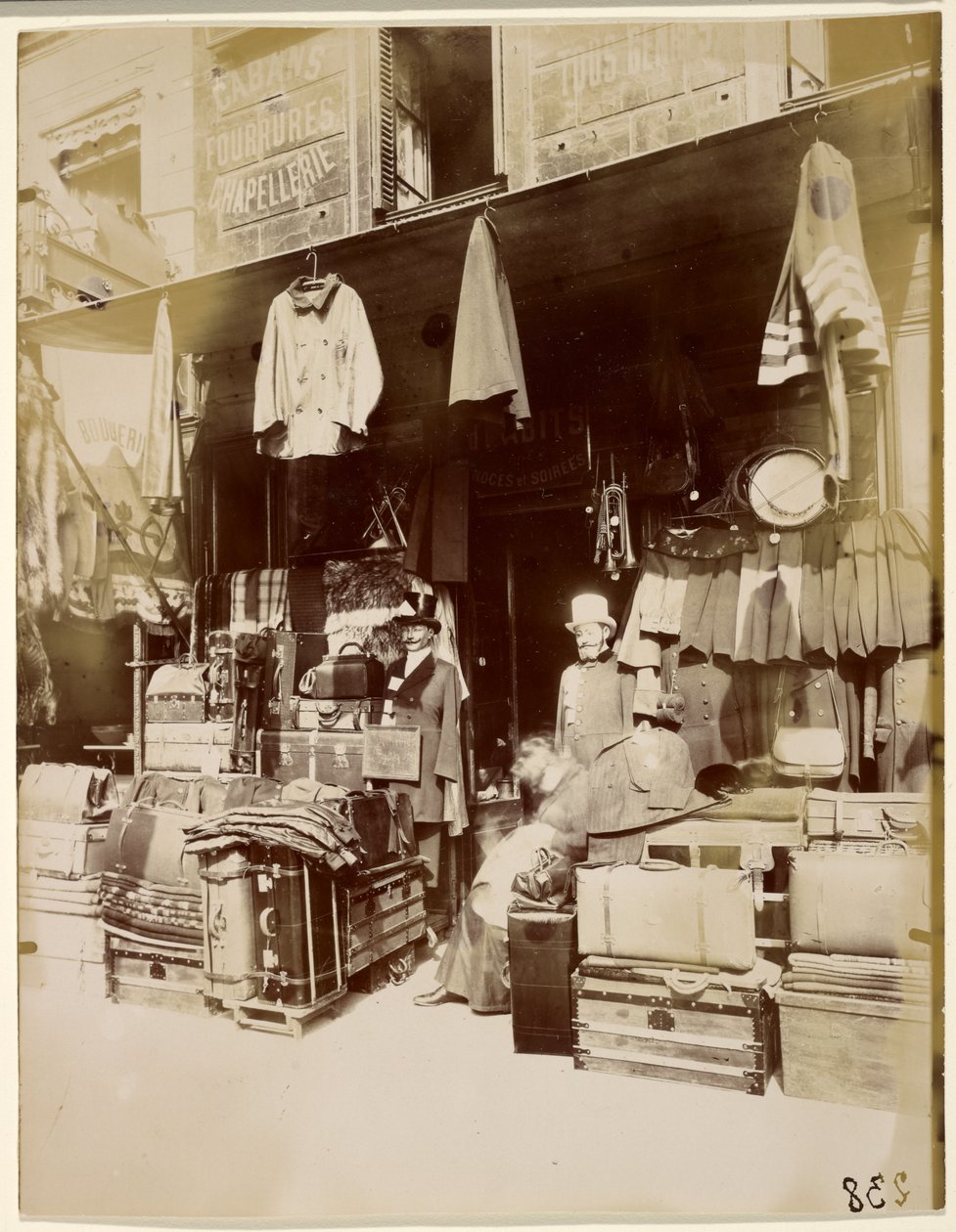 Rue du Petit Thouars von Eugène Atget