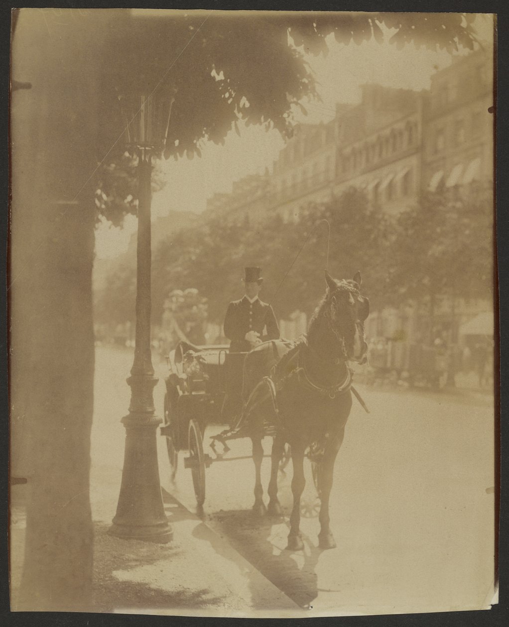 [Wartende Kutsche] von Eugène Atget