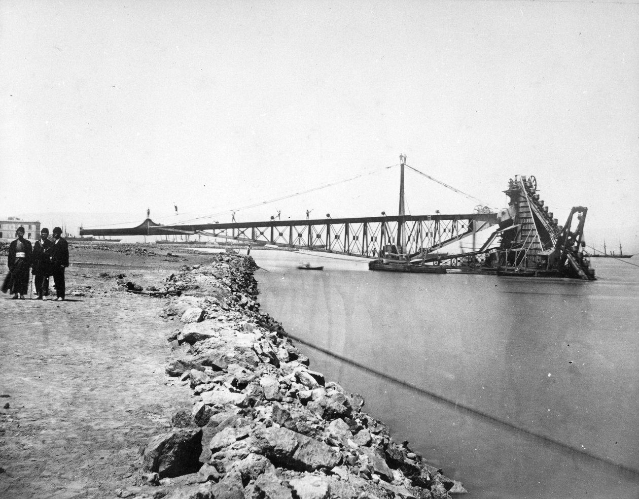Baggern des Suezkanals, ca. 1870er von European Photographer