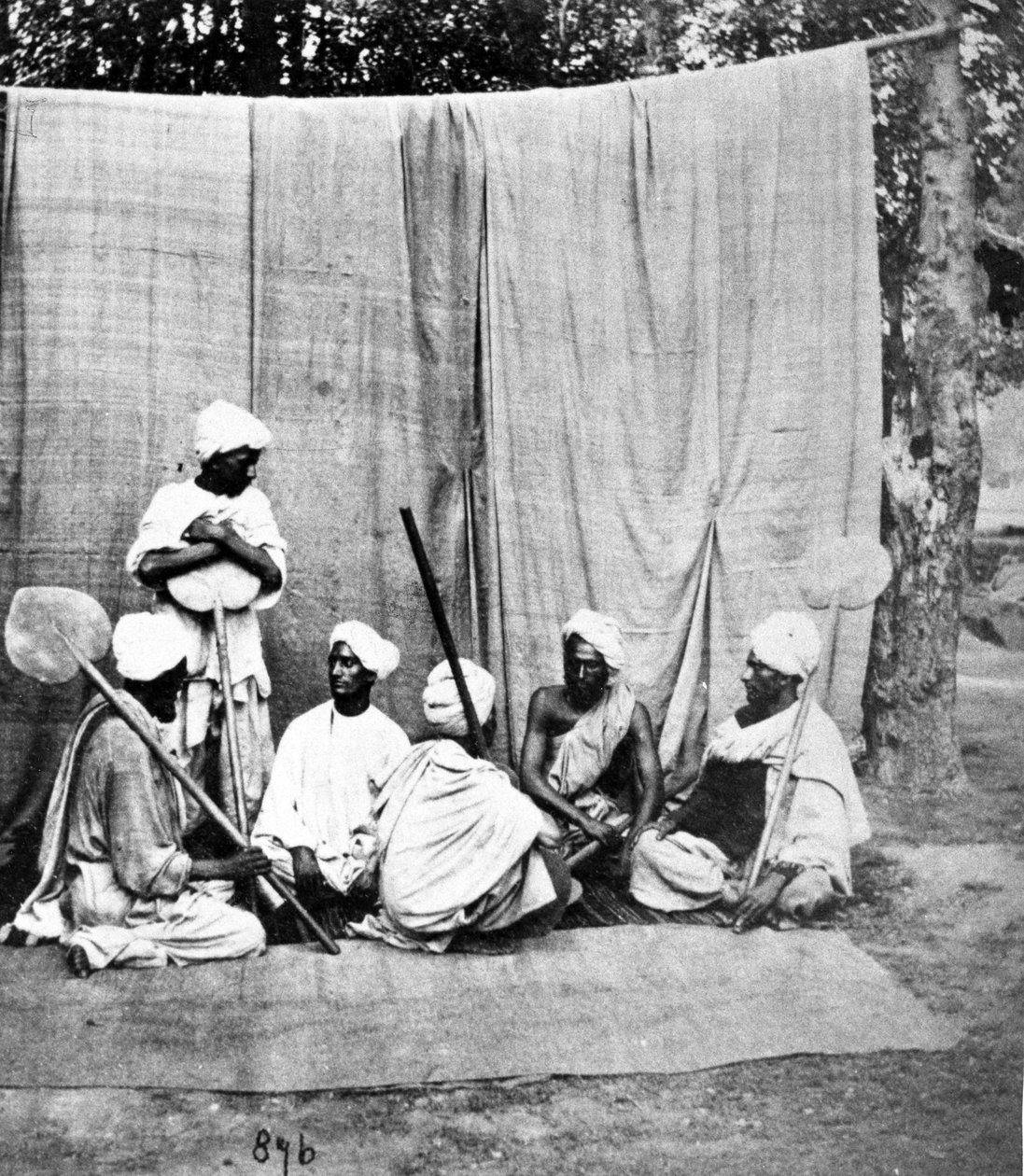 Punkawallahs, um 1860-80er von European Photographer
